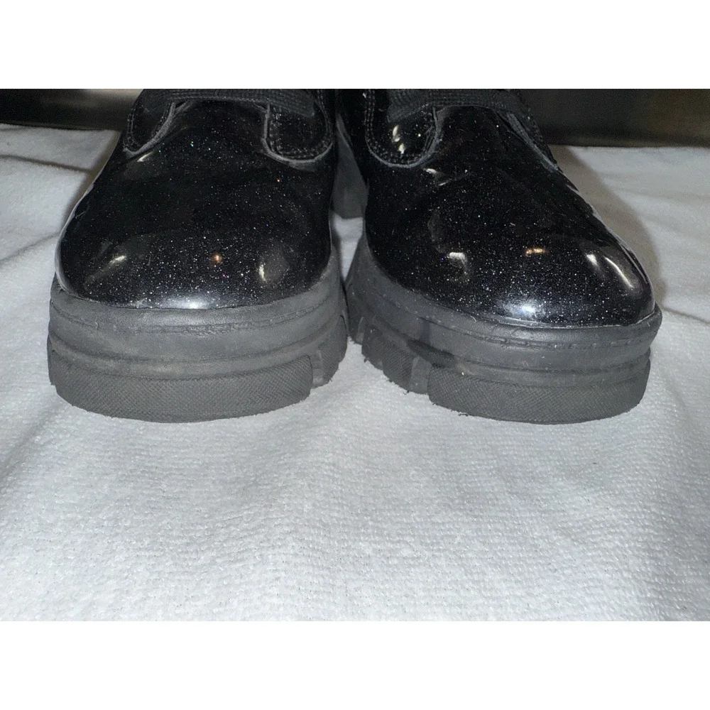 UGG Zip Up Ashton Black Glitter Boot Size 6 Big Girls/7.5 Woman's Bootie Combat‎